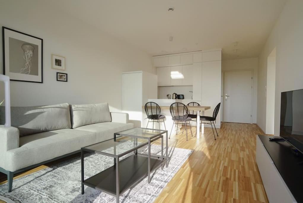 Apartment With Terrace Near Metro Station And Spa Wien Exteriör bild